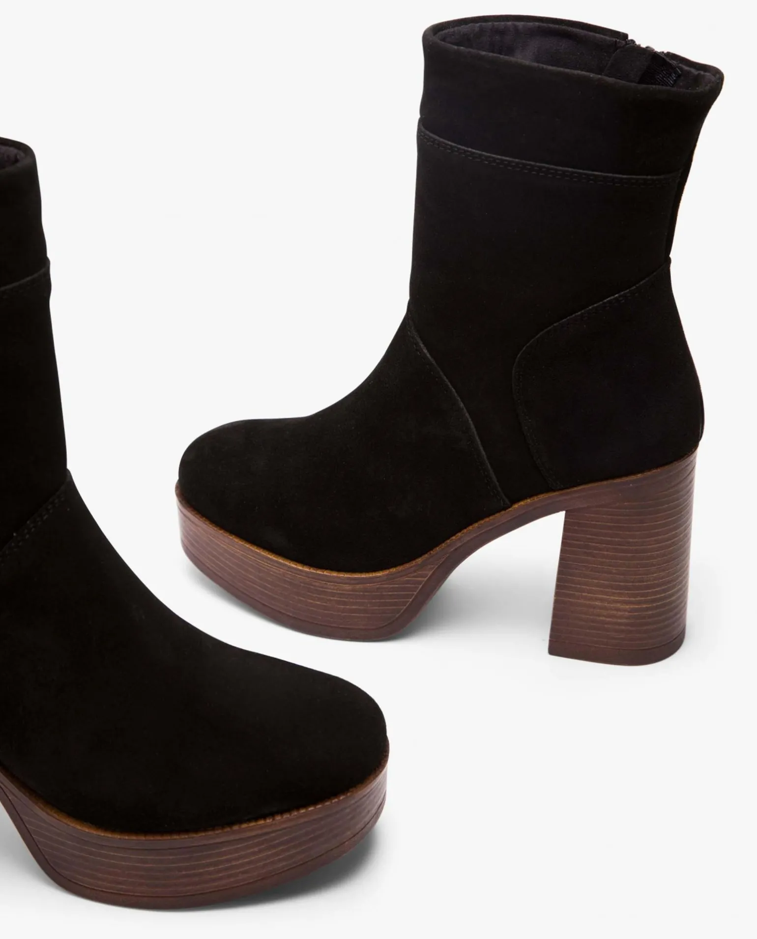 Botin Plataforma Serraje Negro
